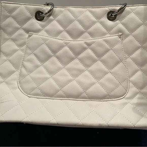 INSPIRED White Quilted Tote Bag - Picture 3 of 8